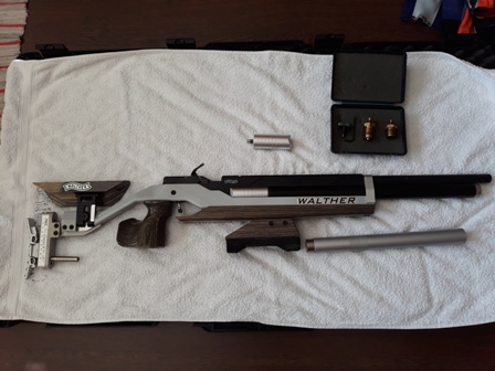 Vendo Walther Dominator. Pouco usada. Mui buena condicion. Tiene com extras regulador e deposito de aire 00