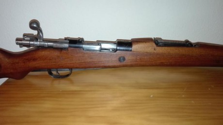 Pongo a la venta para hacer caja estos historicos mas que conocidos.  Excelente Lee enfield, cal 303 Britis, 50