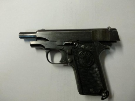 Vendo PISTOLA STAR D. 9mm/Corto (380ACP) en perfecto estado.
Con 2 cargadores, municion y 3 fundas. Fotos 00