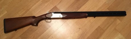 Hola compañeros.
Pongo a la venta una Krico superpuesta cal 12/76 Magnum con cañones ventilados de 71cm.
Se 02