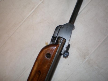 Pongo a la venta esta estupenda carabina gamo, con todos sus componentes originales, funciona perfectamente
muelle 21