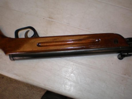 Pongo a la venta esta estupenda carabina gamo, con todos sus componentes originales, funciona perfectamente
muelle 20