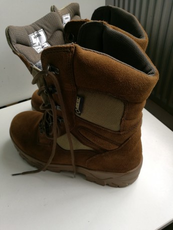 Vendo Botas Iturri de gore tex, nuevo modelo de color árido talla 42 , modelo más alto de gama, impermeables 01