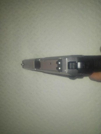 Para poder hacer hueco para un nuevo capricho vendo una HK USP 9mm parabellum con sus dos cargadores, 12