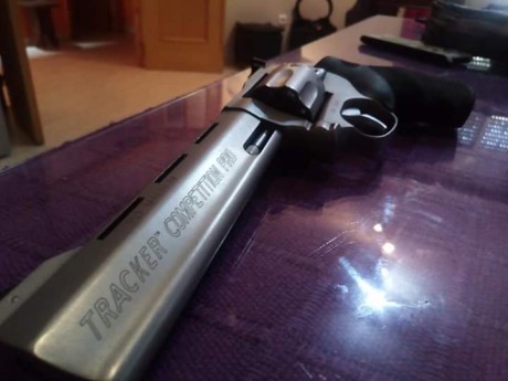 Buenas compañeros, vendo mi precioso revolver Taurus 627 tracker competición pro 6pulgadas de cañon , 01