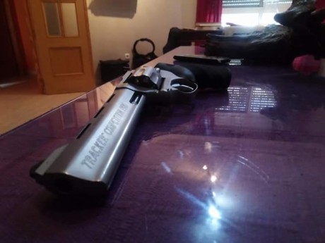 Buenas compañeros, vendo mi precioso revolver Taurus 627 tracker competición pro 6pulgadas de cañon , 00