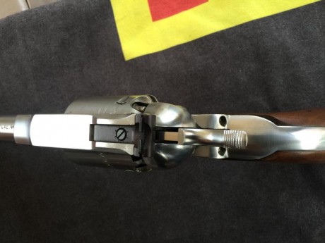 Se vende espectacular revolver acero inoxidable sin uso solo estrenado. Precio.POR JUBILACIÓN SÚPER REBAJADO.., 12