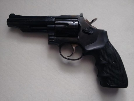 Vendo revolver LLama Comanche III calibre 357 Magnum, como sabéis admite también cartuchos del 38 especial 02