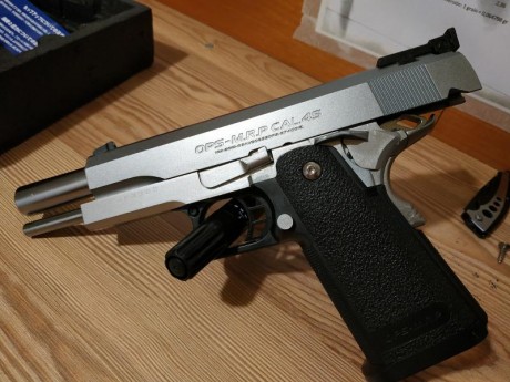 VENDIDA CERRAR  pistola Hi Capa 5.1 Tokyo Marui , prácticamente nueva con muy poco uso ,usada solamente 01