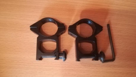 Hola, pues eso, que pongo a la venta lo último que me queda de esta aficion.
Visor leapers 6-24 roto, 01