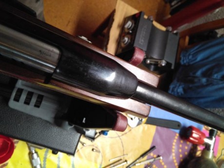 Pues eso, Una Air Arms Tx200 mk3, Calibre 4,5mm, funciona bien, tiene algunas marquitas en el pavon (no 02