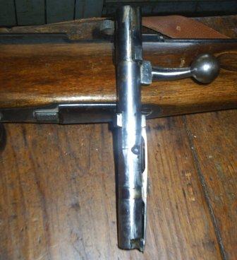 Hola, estoy recabando toda la información que puedo, sobre una carabina de mi propiedad. Es una Destroyer 140