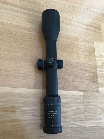 Vendo zeiss diavari 2,5-10x50 retroiluminado, con monturas blaser originales de carril. Esta todo en buen 02
