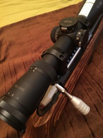 Hola chicos, os presento mi Tikka tx3 6.5x55, al cual le queda poco de origen, Culata laminada, palanca 02