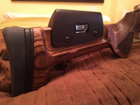 Hola chicos, os presento mi Tikka tx3 6.5x55, al cual le queda poco de origen, Culata laminada, palanca 12