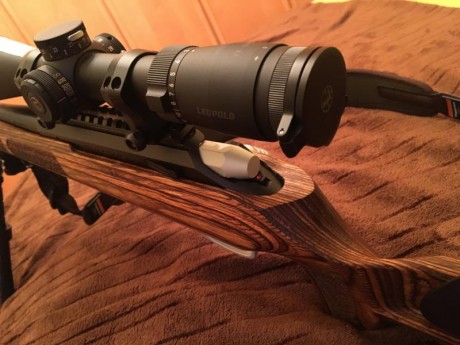 Hola chicos, os presento mi Tikka tx3 6.5x55, al cual le queda poco de origen, Culata laminada, palanca 10