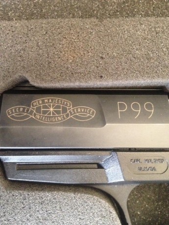 Ediciones especiales
Walther lanzó dos ediciones limitadas del P99. La primera serie nunca se vendió en 80
