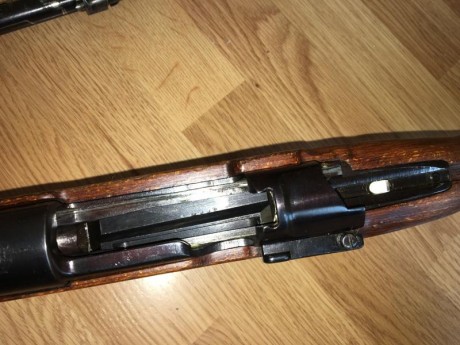 Vendo Máuser KAR 98 K captura yugoslava.

Calibre 8 x 57 mm. El rifle consta de TODAS las piezas.

El 01