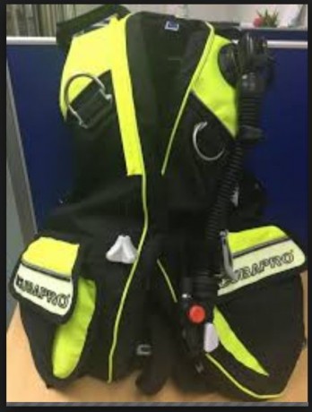 Buenos días, 

Cambio 2 unidades con primera etapa Scubapro MK25 con regulador Scubapro R390

Precio: 00