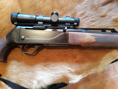   Buenas tardes

Un amigo me pide que le anuncie este rifle:

HK modelo SLB Light calibre 9,3x62. Rifle 01