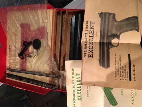 Hola,

Vendo pistola sueva excellence, de los años 50, en perfecto estado.

Incluye caja y manuales originales, 00