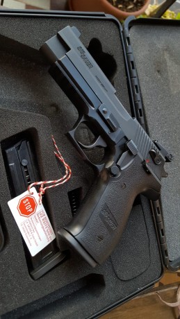 VENDIDA Pistola calibre 22lr marca SIG SAUER, modelo MOSQUITO , en perfecto estado, como nueva ,muy pocos 01
