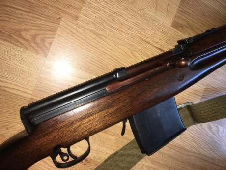 Tokarev SVT-40, año 1941, inmejorable estado.

Calibre 7,62x54R; funcionamiento semiautomático.

Versión 01