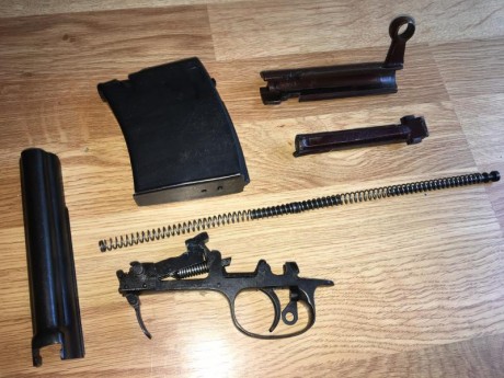 Tokarev SVT-40, año 1941, inmejorable estado.

Calibre 7,62x54R; funcionamiento semiautomático.

Versión 12
