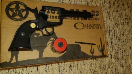Vendo este precioso revolver Chiappa del Calibre 22 con tambor de 10 balas.
Soy su primer y unico dueño 12