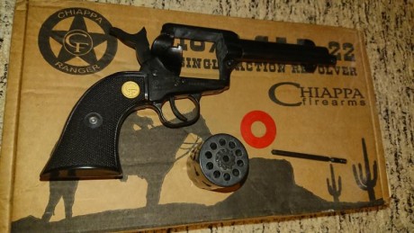 Vendo este precioso revolver Chiappa del Calibre 22 con tambor de 10 balas.
Soy su primer y unico dueño 11