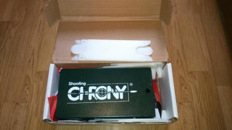 Chrony M-1 como nuevo (lo he usado dos veces).
75 euros más portes si los hay. 00