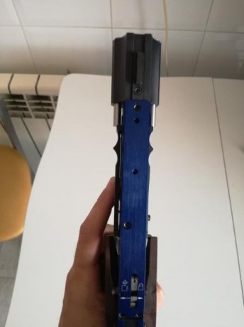 Buenas tardes compañeros.
Pongo en venta mi Match Gun MG2E
Os adjunto fotografías de la misma.
A lo que 22