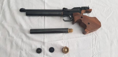Vendo pistola Feinwerkbau model 2
 La Feinwerkbau Model 2, ostento durante 20 años (1989-2009) el récord 01