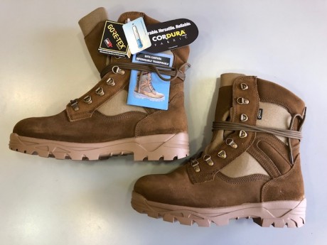 Vendo Botas Iturri de goretex, nuevo modelo, talla 44 , modelo más alto de gama, impermeables y ágiles, 00