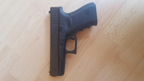 La pistola esta nueva solo ha visitado una vez la galeria habra disparado de 30 a 50 cartuchos. Es la 00