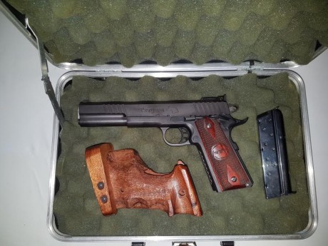 ¡¡VENDIDA!!. GRACIAS A TODOS LOS QUE OS HABÉIS INTERESADO Y ACONSEJADO A ESTE NOVATO EN ARMAS.
Vendo una 00