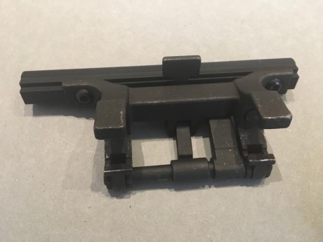 Hola vendo,

Cargador de 20 cartuchos nuevo, correa porta fusil, Lot de limpieza y tapa boca usada, más 00