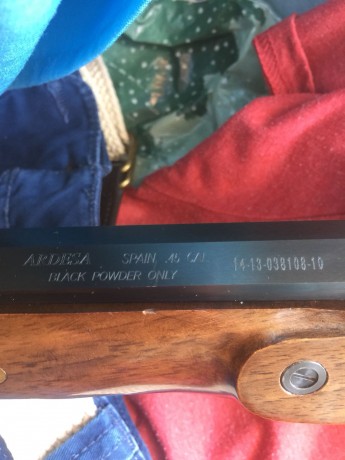 Se vende rifle ardesa del calibre 45, paso 1/20, en buen estado, ha tirado muy poco, con doble disparador 20
