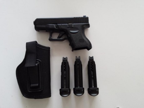 Kjw G-27 . REPLICA DE LA GLOCK. prácticamente a estrenar, es la cara, de corredera metálica Blowback, 132