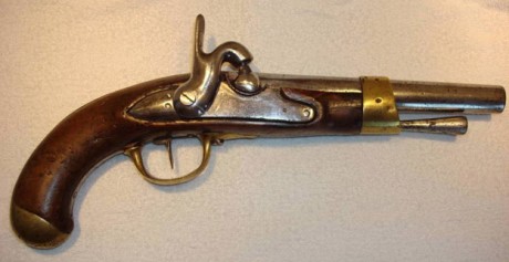  Mosquete 1822T y 1822T bis. 

Originalmente, el modelo 1822 era de chispa, ánima lisa y calibre 69. Es 00