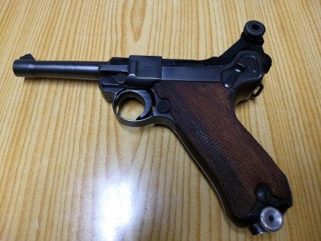 Se vende Pistola Mauser (Luger)P08, calibre 9mP en perfectisimo estado, muy a mi pesar tengo que vender 40