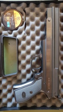 se vende pistola gamo pr 45. Es casi igual a la compact, pero tiene la empuñadura ambidiestra y el gatillo 01