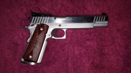 :D Buenas dias ,  vendo esta magnifica pistola para el tiro de precisión.
Todos conocéis sus grandes virtudes 00