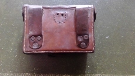 Muy Buenas :
Vendo esta cartuchera Carniago para correaje del Mauser. Buen estado de conservacion , sin 01