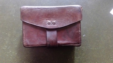 Muy Buenas :
Vendo esta cartuchera Carniago para correaje del Mauser. Buen estado de conservacion , sin 00