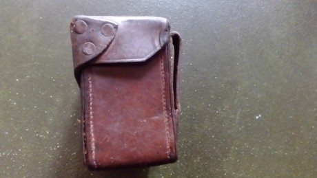 Muy Buenas :
Vendo esta cartuchera Carniago para correaje del Mauser. Buen estado de conservacion , sin 11