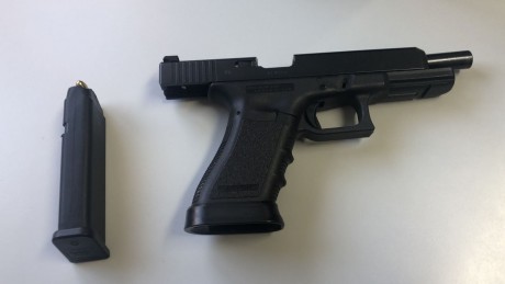 Vendo glock 34 en perfectas condiciones alza milimetrica Lpa solo usada para precisión la vendo para comprar 01
