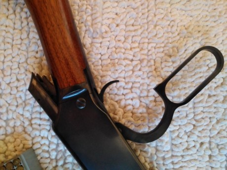 Vendo carabina de palanca Winchester calibre 22 LR. Buen estado, pocos tiros. Guiada en E
300 €. 00