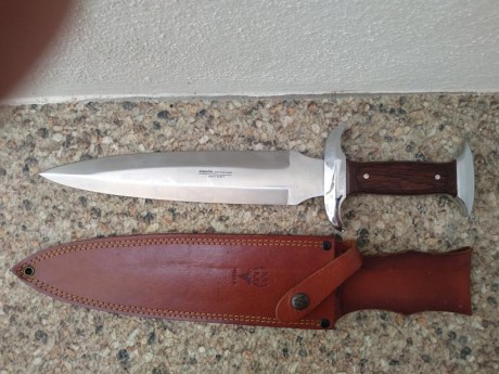 Vendo este cuchillo descatalogado. No se ha usado nunca en cada, esta prácticamente nuevo. Precio 40€ 00