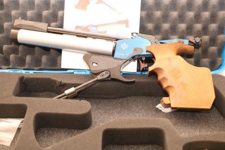Vendo pistola Match Guns MG1e, para competir a 10 m, en perfecto estado de conservación como se puede 00